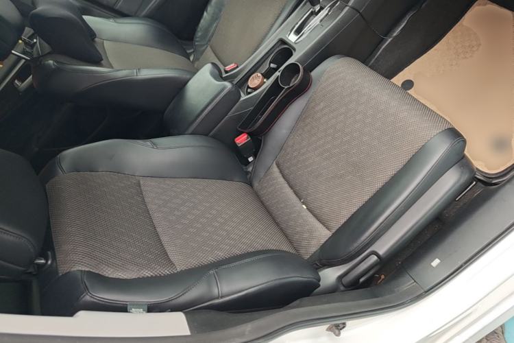 Used Honda Jade 2017 1.8L automatic Comfort version 5 seats Right Front Seat