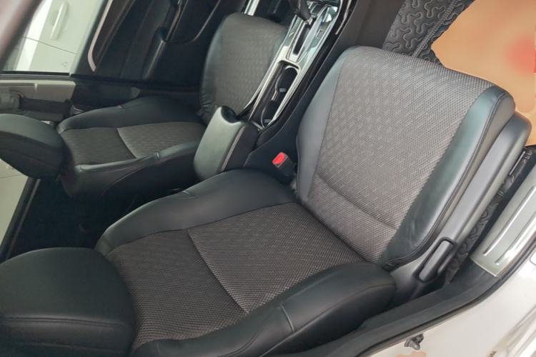 Used Honda Jade 2017 210TURBO CVT Fashion Edition 5-seater Right Front Seat
