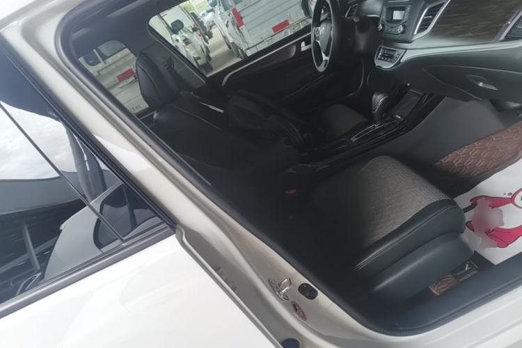Used Honda Jade 2017 210TURBO CVT Fashion Edition 5-seater Right Front Seat