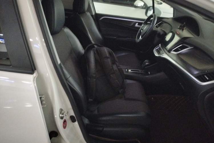 Used Honda Jade 2017 1.8L automatic Comfort version 5 seats Right Front Seat