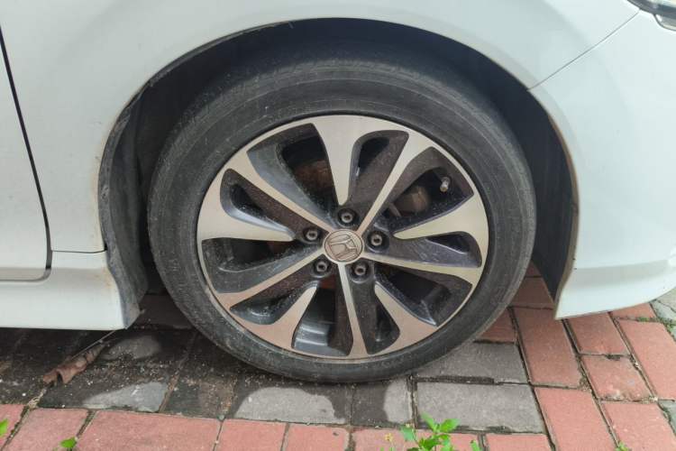 Used Honda Jade 2017 210TURBO CVT Fashion Edition 5-seater Right Front Wheel Hub