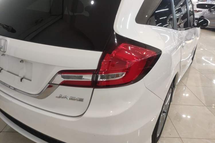 Used Honda Jade 2017 1.8L Automatic Classic Edition 5 seats Right Rear Taillight