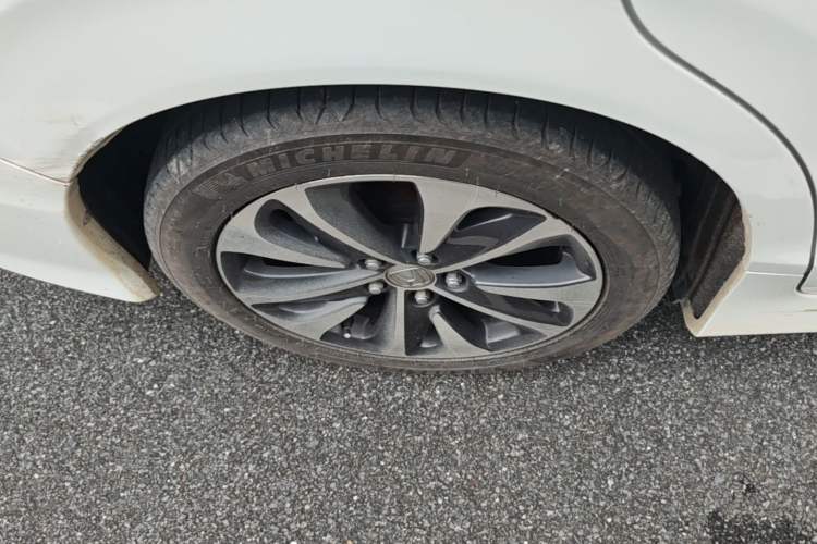 Used Honda Jade 2017 210TURBO CVT Fashion Edition 5-seater Right Rear Wheel Hub