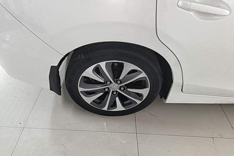 Used Honda Jade 2017 210TURBO CVT Fashion Edition 5-seater Right Rear Wheel Hub