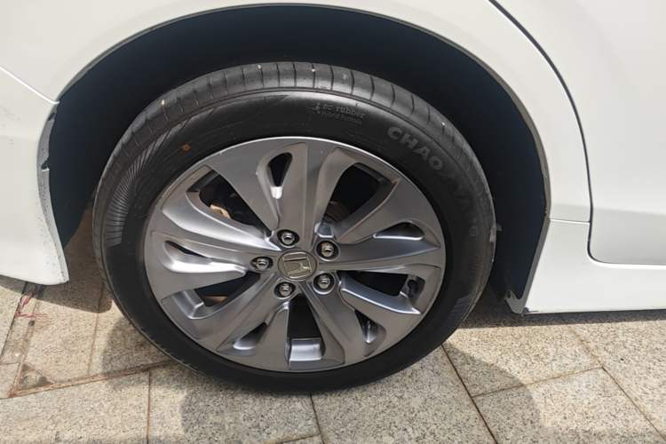 Used Honda Jade 2017 1.8L Automatic Classic Edition 5 seats Right Rear Wheel Hub