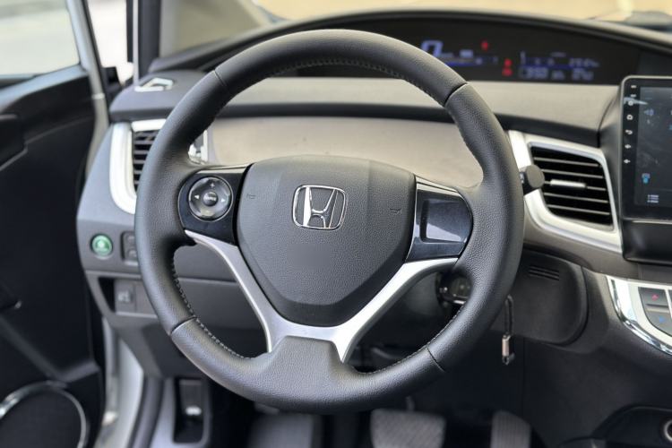 Used Honda Jade 2017 1.8L Automatic Classic Edition 5 seats Steering Wheel