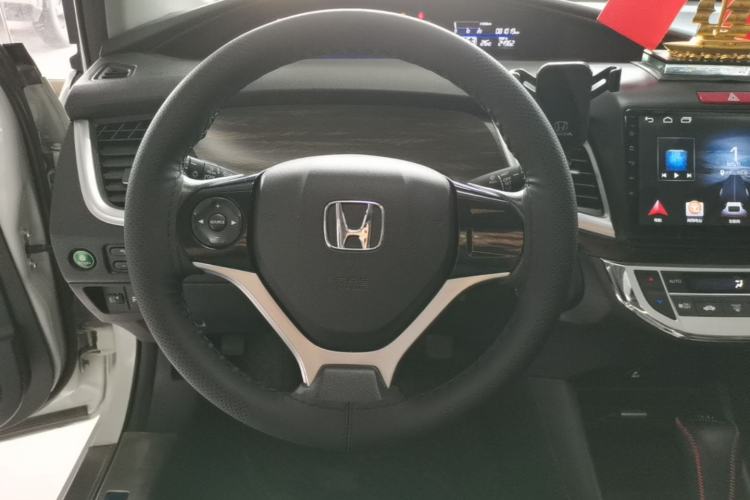 Used Honda Jade 2017 1.8L automatic Comfort version 5 seats Steering Wheel