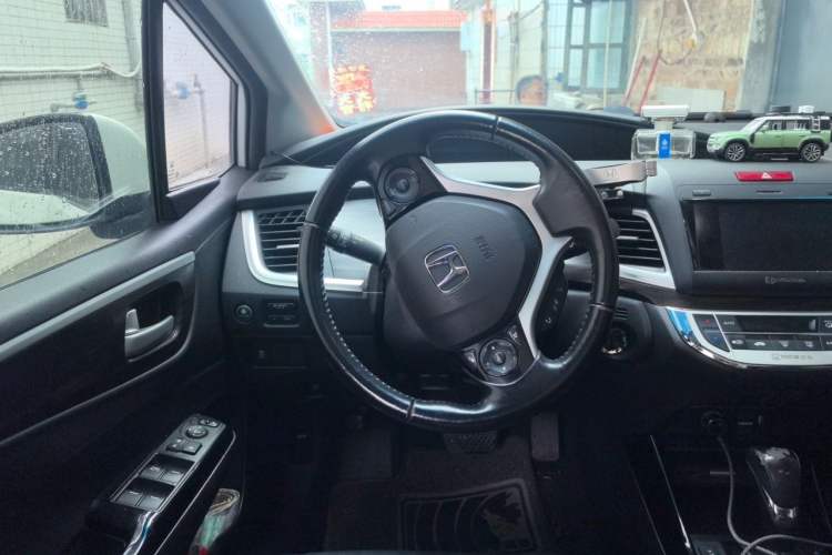 Used Honda Jade 2017 210 TURBO CVT Luxury Edition 5 Seats Steering Wheel