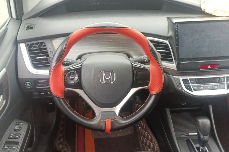 Used Honda Jade 2017 1.8L automatic Comfort version 5 seats Steering Wheel