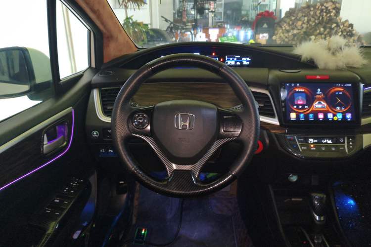 Used Honda Jade 2017 1.8L automatic Comfort version 5 seats Steering Wheel