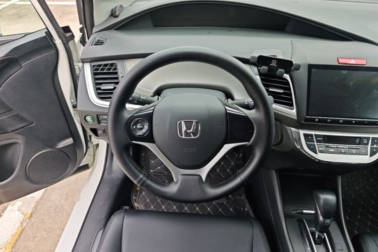 Used Honda Jade 2017 1.8L Automatic Classic Edition 5 seats Steering Wheel
