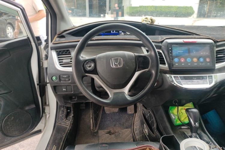Used Honda Jade 2017 1.8L automatic Comfort version 5 seats Steering Wheel