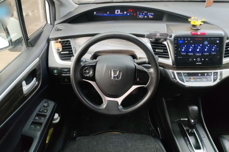 Used Honda Jade 2017 1.8L automatic Comfort version 5 seats Steering Wheel
