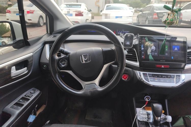 Used Honda Jade 2017 1.8L automatic Comfort version 5 seats Steering Wheel