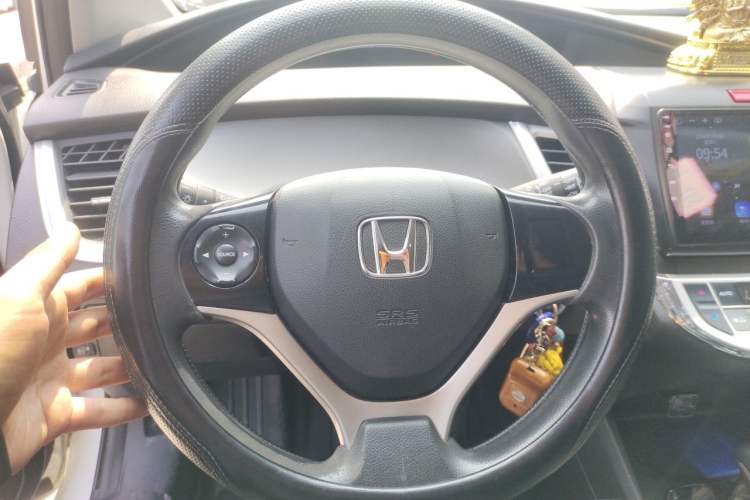 Used Honda Jade 2017 1.8L Automatic Classic Edition 5 seats Steering Wheel