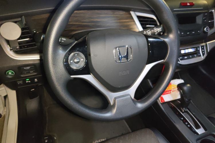 Used Honda Jade 2017 1.8L automatic Comfort version 5 seats Steering Wheel