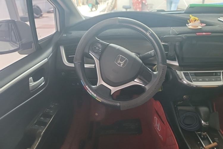Used Honda Jade 2017 1.8L automatic Comfort version 5 seats Steering Wheel