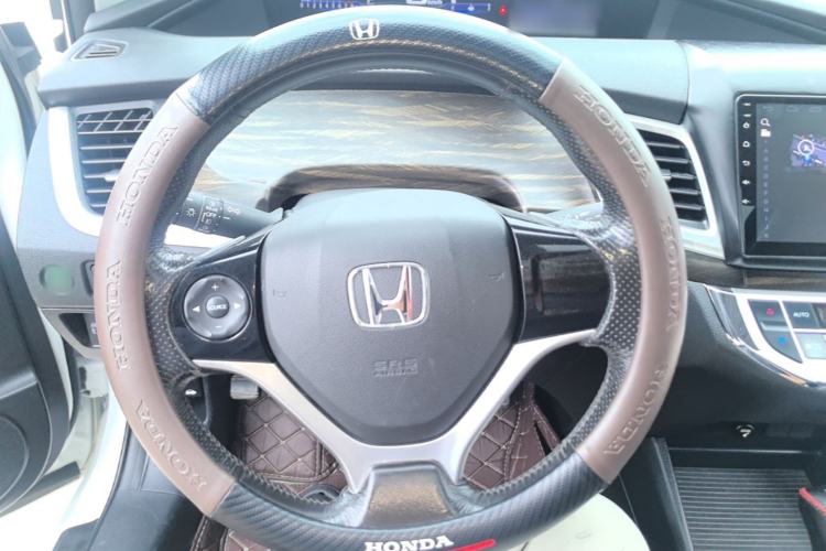 Used Honda Jade 2017 1.8L automatic Comfort version 5 seats Steering Wheel