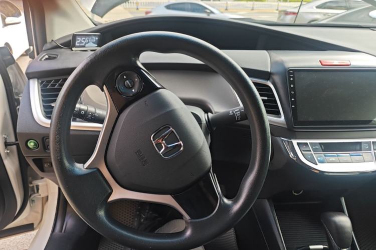 Used Honda Jade 2017 1.8L Automatic Classic Edition 5 seats Steering Wheel