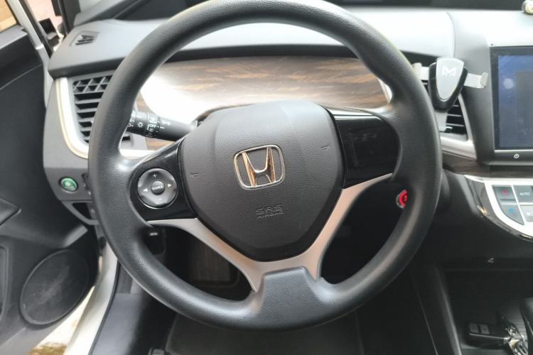 Used Honda Jade 2017 1.8L automatic Comfort version 5 seats Steering Wheel