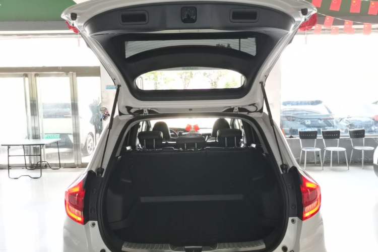 Used Honda Jade 2017 1.8L automatic Comfort version 5 seats Trunk