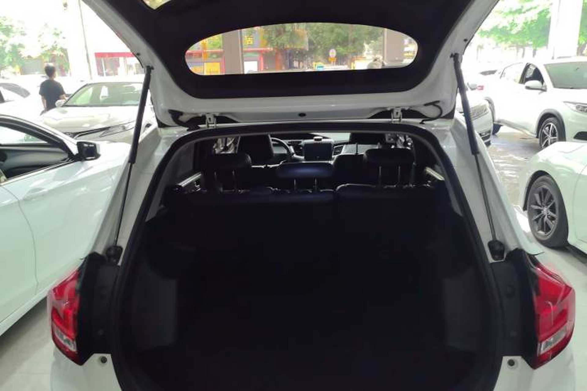Used Honda Jade 2017 1.8L Automatic Classic Edition 5 seats Trunk