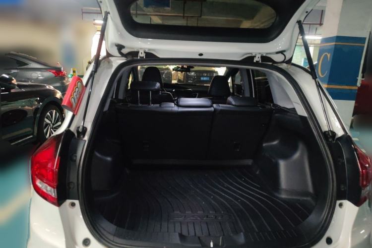Used Honda Jade 2017 1.8L automatic Comfort version 5 seats Trunk