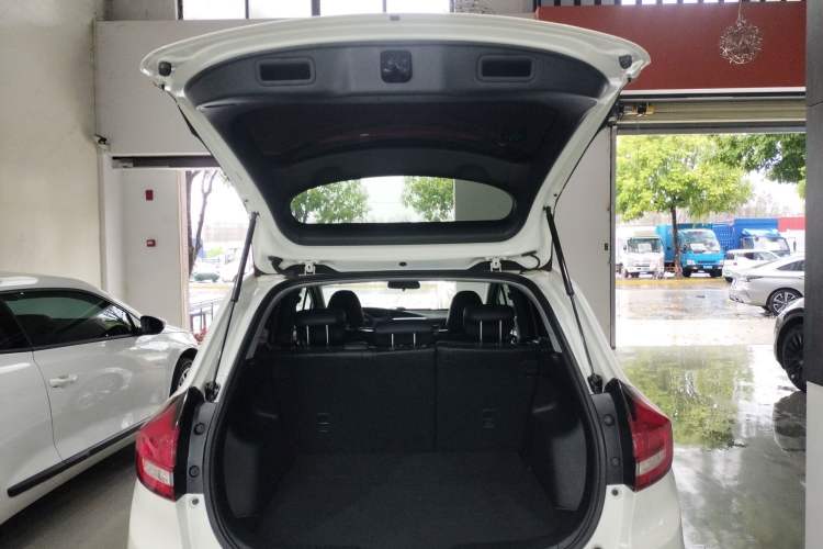 Used Honda Jade 2017 1.8L automatic Comfort version 5 seats Trunk