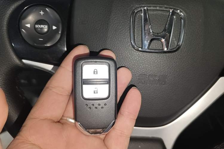 Used Honda Jade 2017 210TURBO CVT Fashion Edition 5-seater Vehicle Key