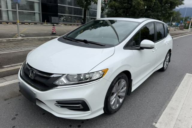 Used Honda Jade 2017 1.8L automatic Comfort version 5 seats