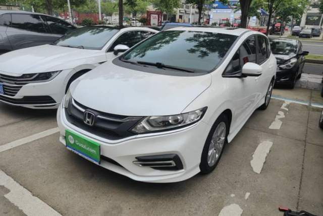 Used Honda Jade 2017 1.8L automatic Comfort version 5 seats