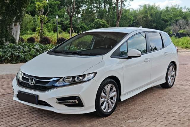 Used Honda Jade 2017 1.8L Automatic Classic Edition 5 seats