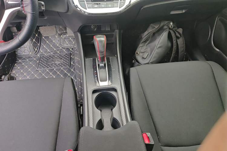 Used Honda Jade 2017 1.8L Automatic Classic Edition 5 seats Gear Lever