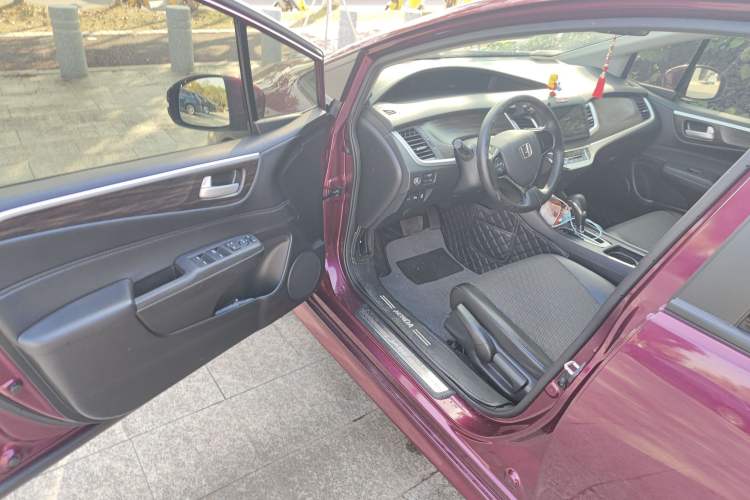 Used Honda Jade 2020 1.8L automatic Comfort version Driver Seat