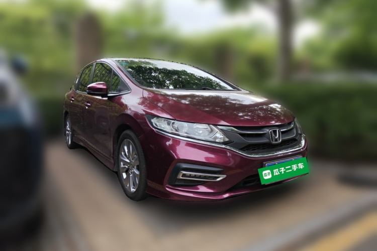 Used Honda Jade 2020 1.8L automatic Comfort version Front Right 45 Deg