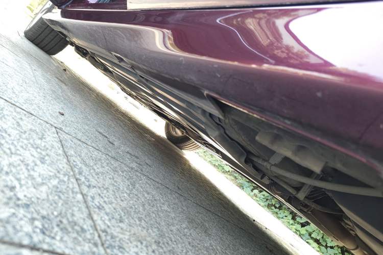 Used Honda Jade 2020 1.8L automatic Comfort version Left Side Sill