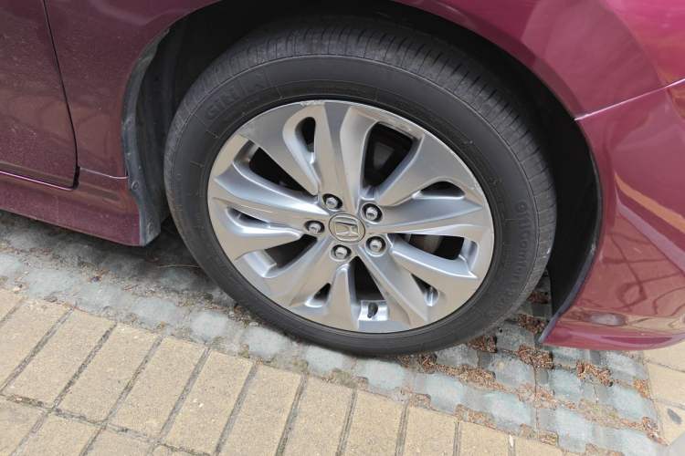 Used Honda Jade 2020 1.8L automatic Comfort version Right Front Wheel Hub
