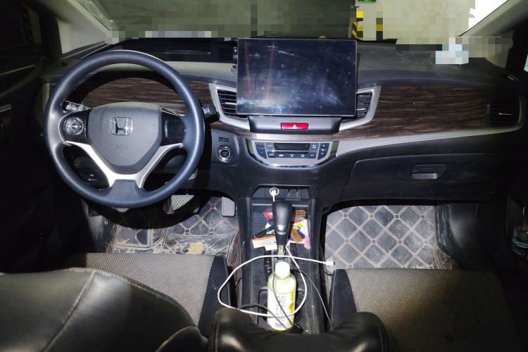 Used Honda Jade 2020 1.8L automatic Comfort version Center Console