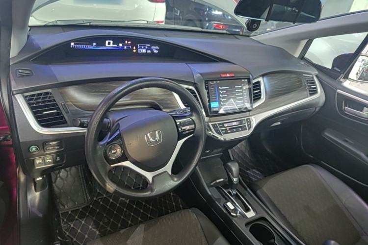 Used Honda Jade 2020 1.8L automatic Comfort version Center Console