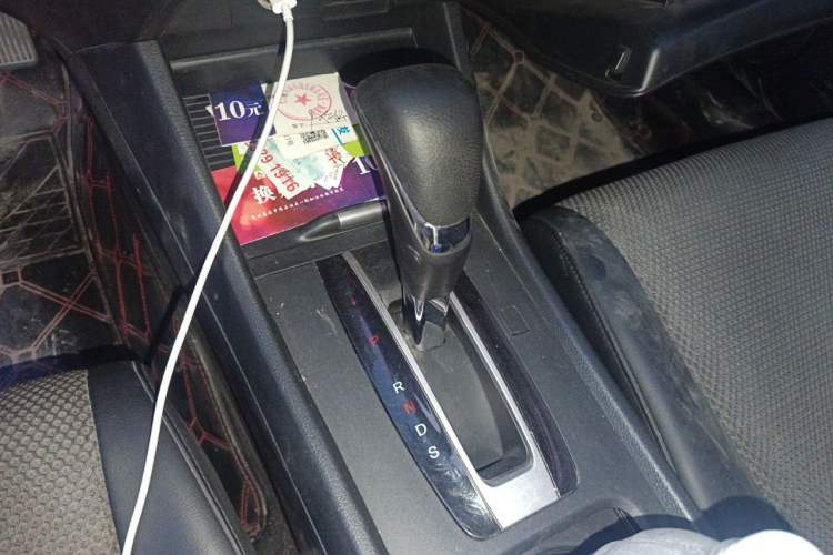 Used Honda Jade 2020 1.8L automatic Comfort version Gear Lever