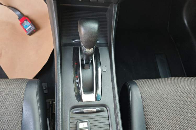 Used Honda Jade 2020 1.8L automatic Comfort version Gear Lever