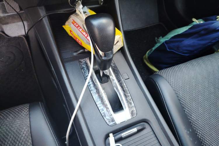 Used Honda Jade 2020 1.8L automatic Comfort version Gear Lever