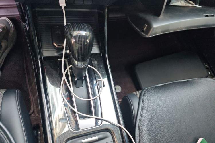 Used Honda Jade 2020 1.8L automatic Comfort version Gear Lever
