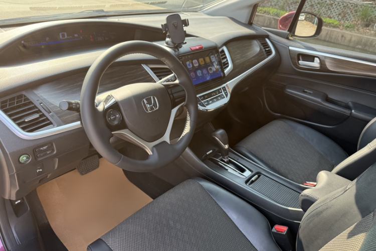 Used Honda Jade 2020 1.8L automatic Comfort version Interior 2