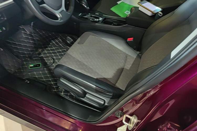 Used Honda Jade 2020 1.8L automatic Comfort version Left Front Seat