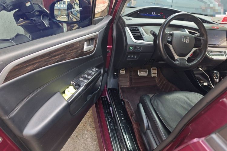 Used Honda Jade 2020 1.8L automatic Comfort version Left Front Seat