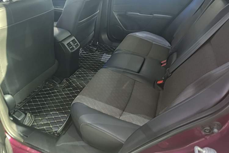 Used Honda Jade 2020 1.8L automatic Comfort version Left Rear Seat