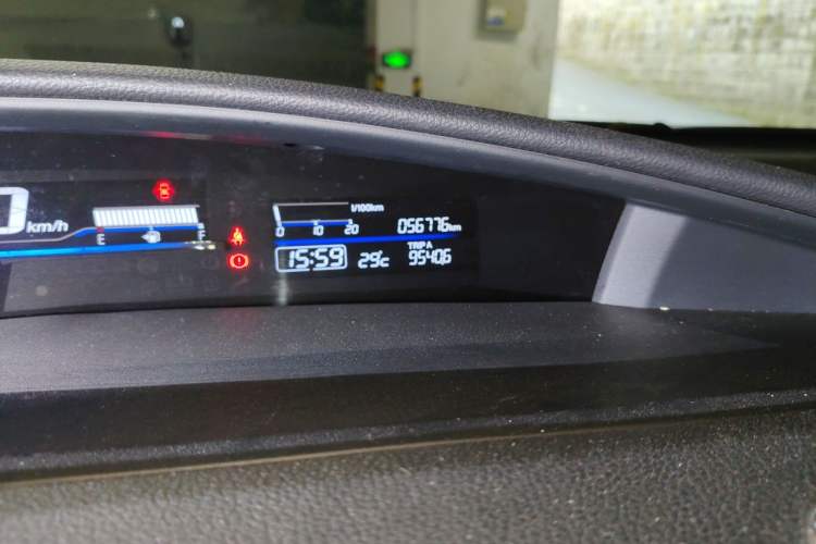 Used Honda Jade 2020 1.8L automatic Comfort version Odometer Close Up