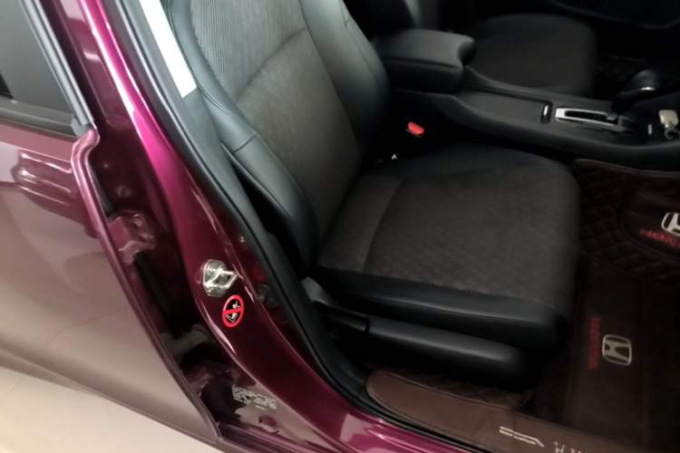 Used Honda Jade 2020 1.8L automatic Comfort version Right Front Seat