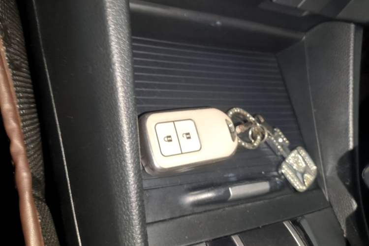 Used Honda Jade 2020 1.8L automatic Comfort version Vehicle Key